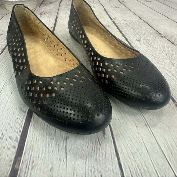 naturalizer ballet flat black size 8 UNCOVER with cutout design office business - Picture 7 of 9